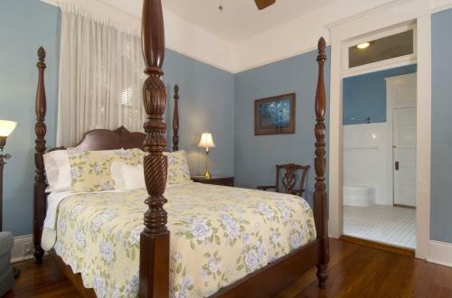 Southern Comfort Bed And Breakfast