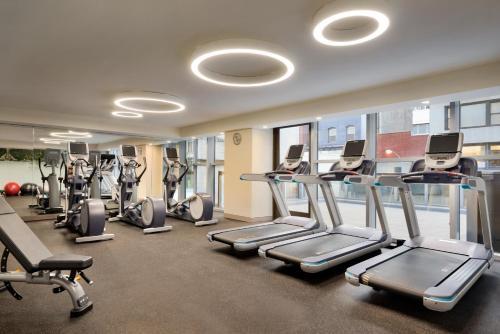 Hotel Embassy Suites By Hilton New York Manhattan Times Square