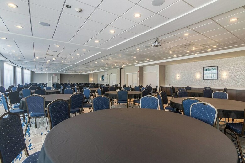 Hotel Springhill Suites By Marriott Oklahoma City Downtown