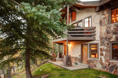 Abode At Ontario Lodge