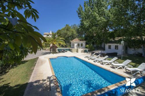 Villa Caravela
