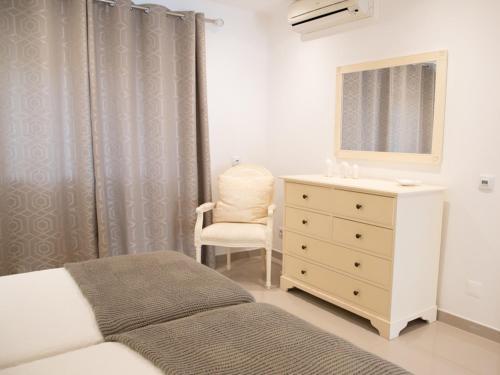 Vale Do Lobo Villa Sleeps 6 Pool Air Con Wifi