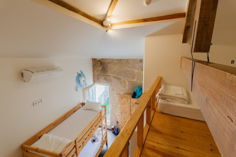 Happy Porto Hostel & Apartments