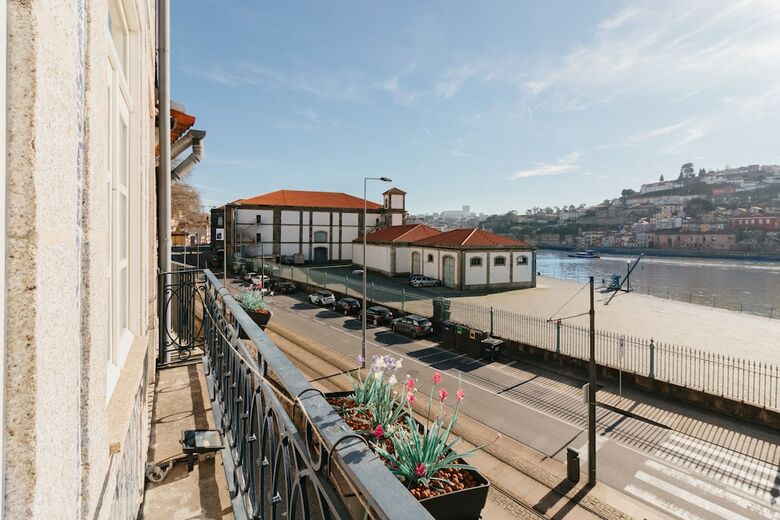 Happy Porto Hostel & Apartments