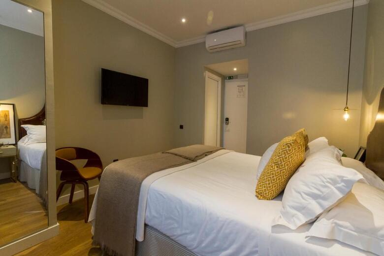 Bed & Breakfast Bairro Alto Suites