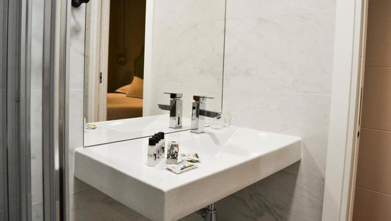 Bed & Breakfast Bairro Alto Suites