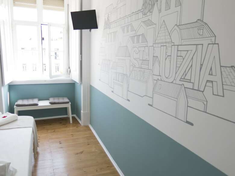 Hostal Lisbon Check-in Guesthouse