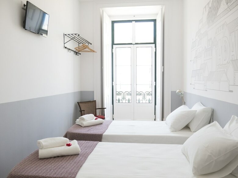 Hostal Lisbon Check-in Guesthouse