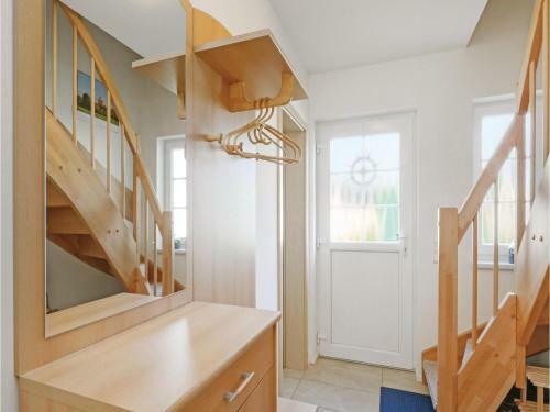 Three-bedroom Holiday Home In Altefahr/rugen