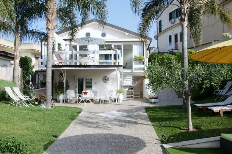 Bed & Breakfast Villa Volli Three Rooms