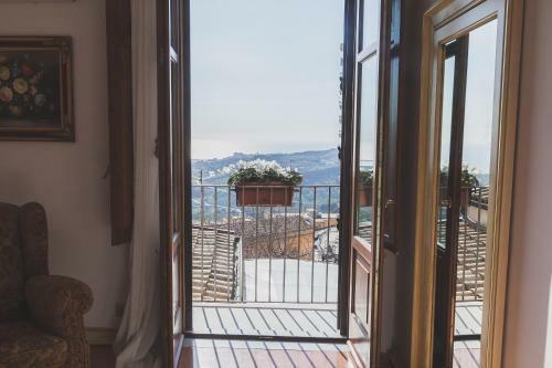 Bed & Breakfast Atenea Luxury Suites