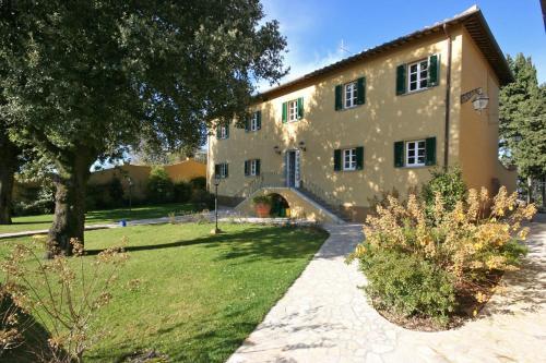 Volterra Apartment Sleeps 2
