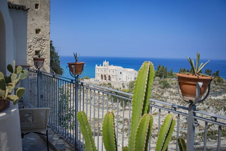 Hotel La Dolce Vita A Tropea