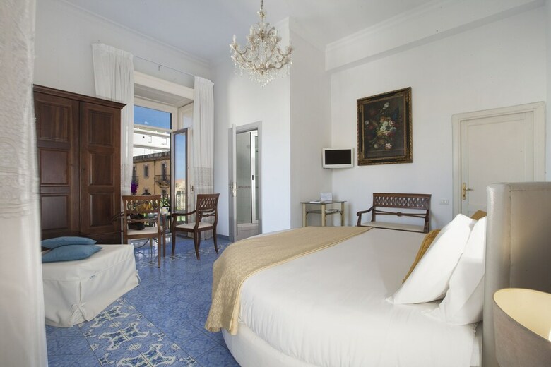 Piazza Tasso B&B