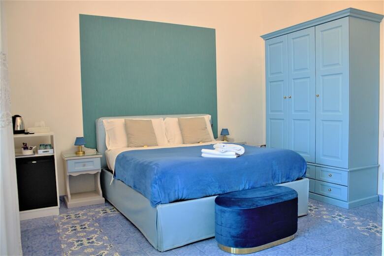 Piazza Tasso B&B