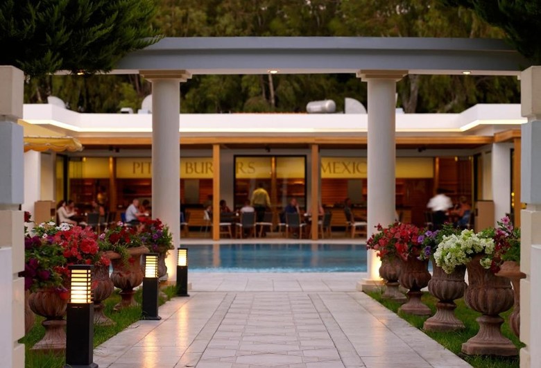 Mitsis Grand Beach Hotel