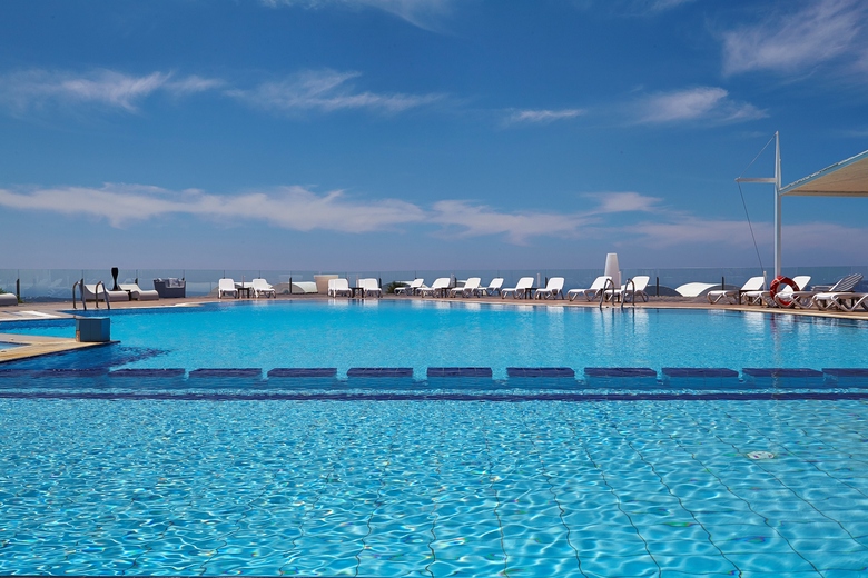 Orizontes Hotel & Villas