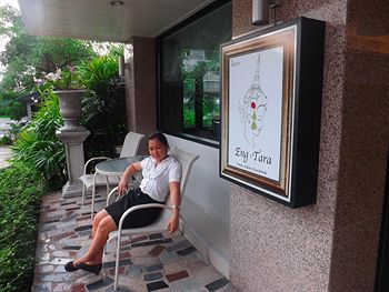 Hotel Tara Garden