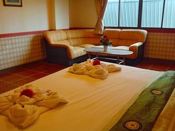 Hotel Tara Garden