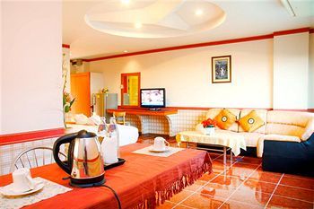 Hotel Tara Garden