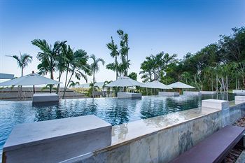 Hotel Chalong Chalet Resort & Spa