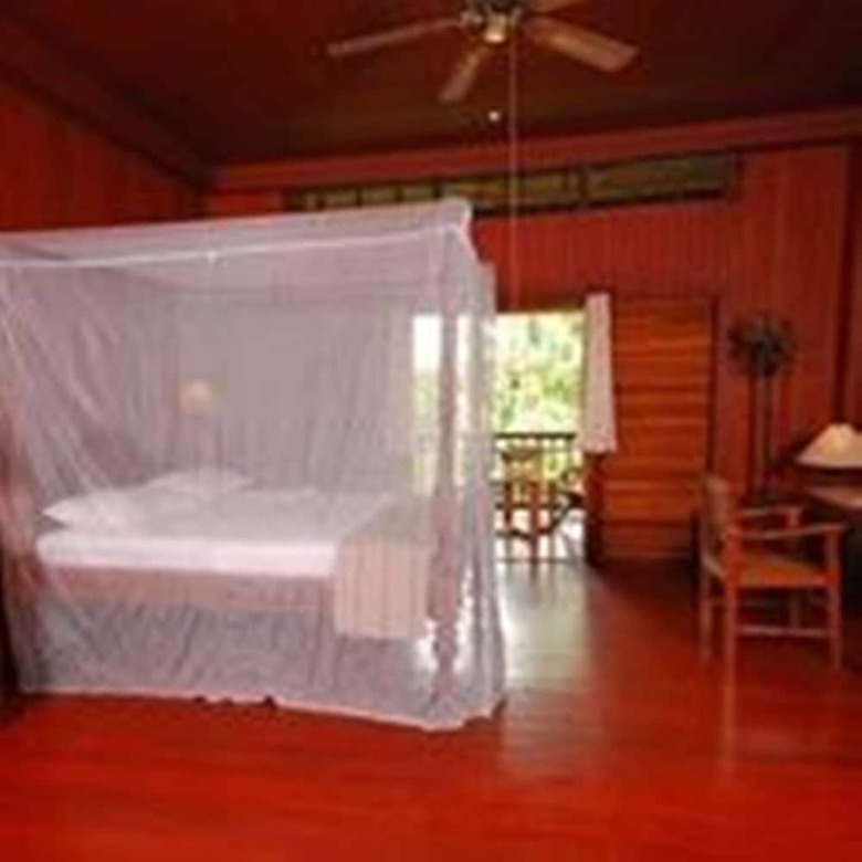 Hotel Baan Mai Cottages And Restaurant
