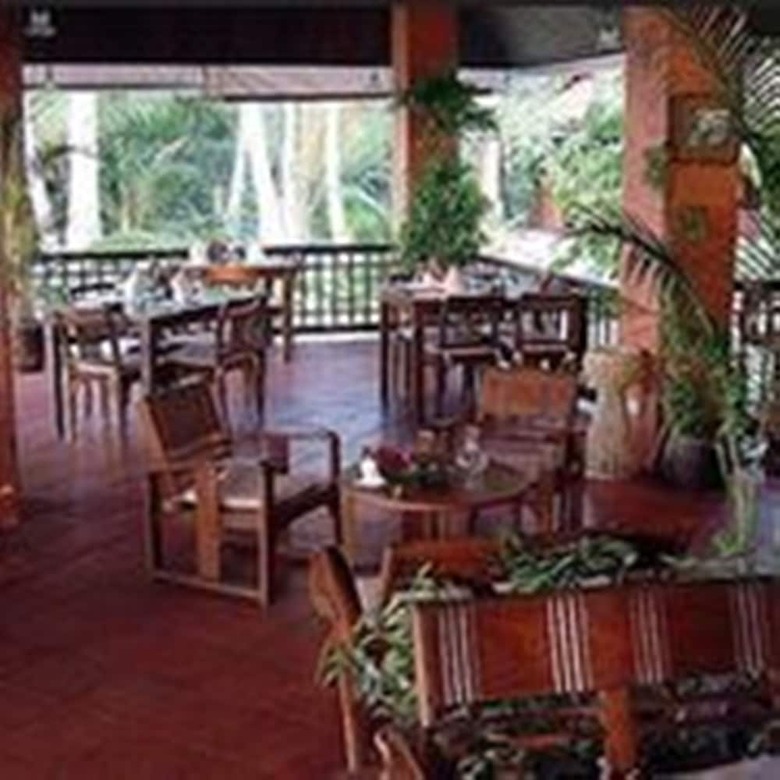 Hotel Baan Mai Cottages And Restaurant