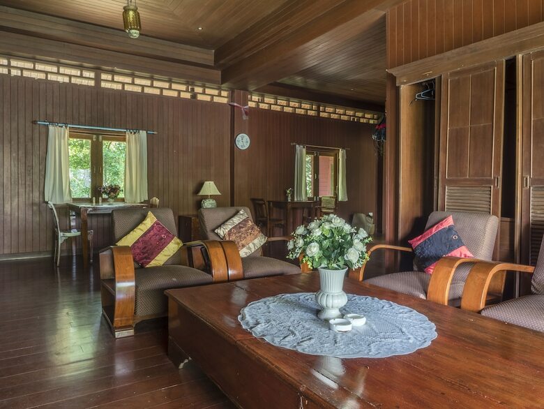Hotel Baan Mai Cottages And Restaurant