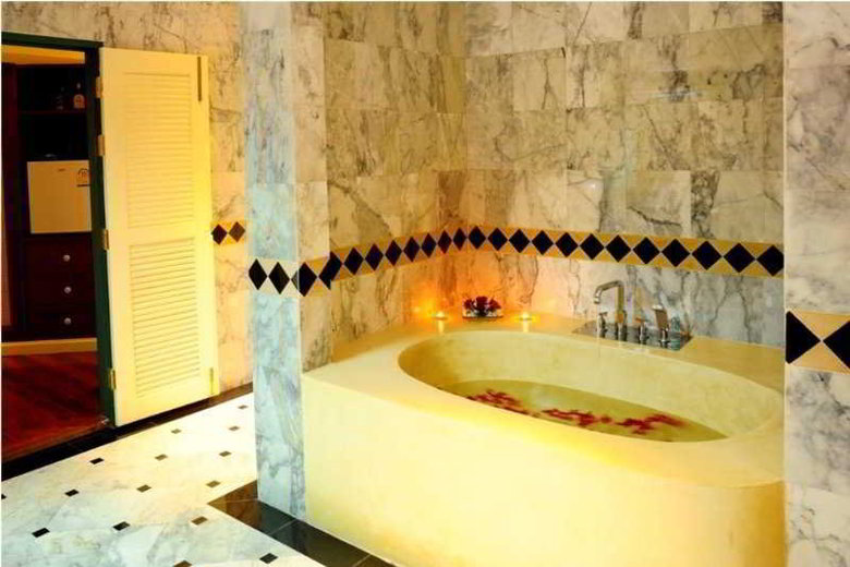 Hotel Buddy Oriental Riverside Pakkred