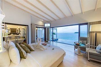 Hotel The Shore At Katathani