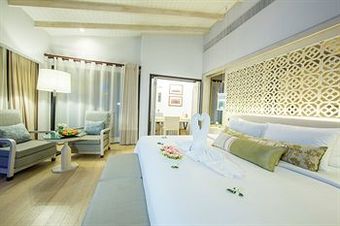 Hotel The Shore At Katathani
