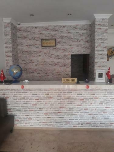 Glaros Hotel