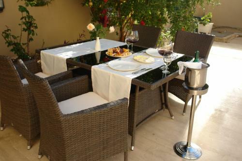 Ataer Hotel