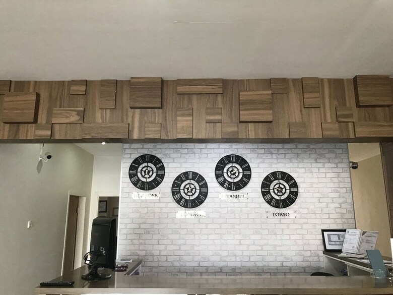 Hande Hotel