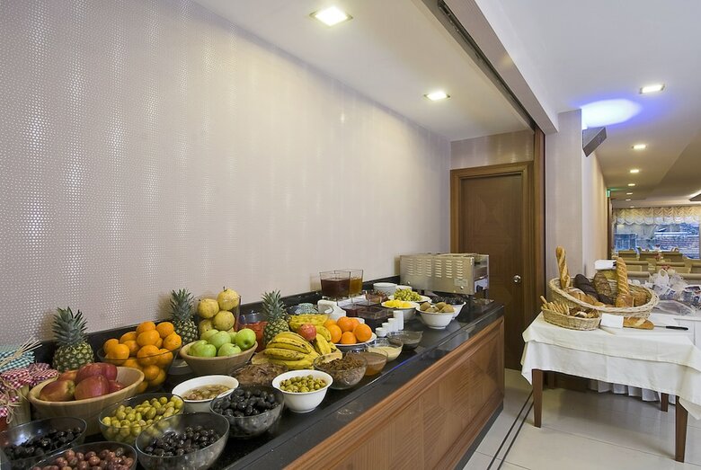 Tugcu Hotel Select