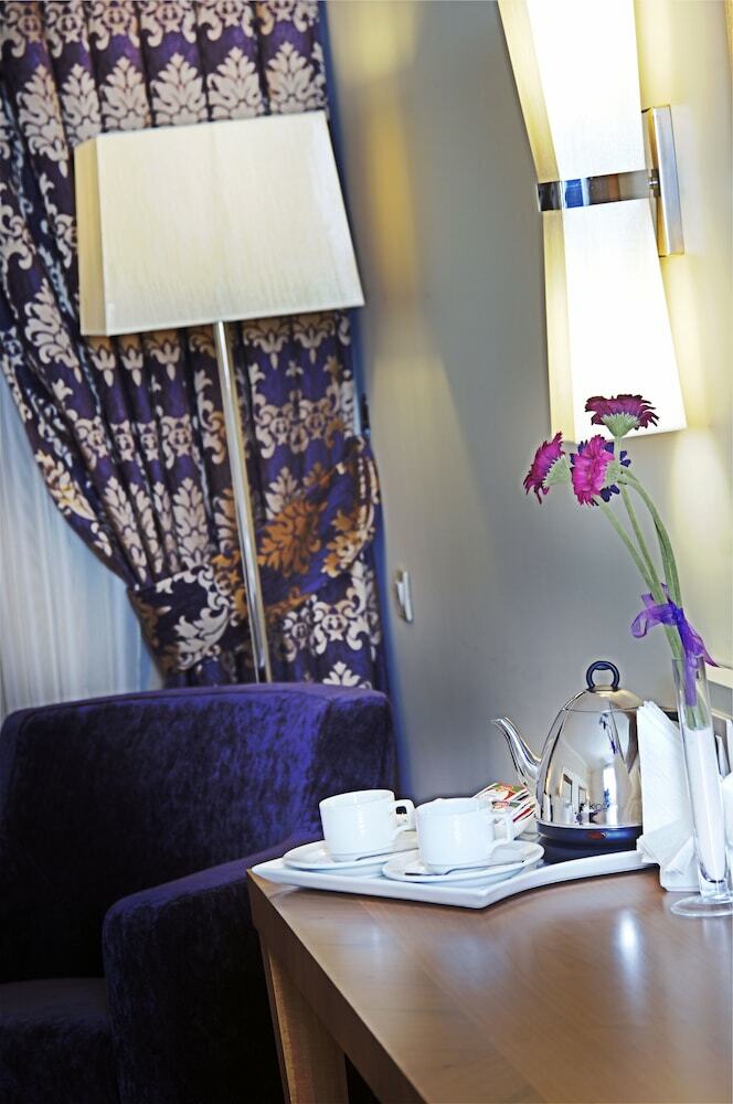 Tugcu Hotel Select