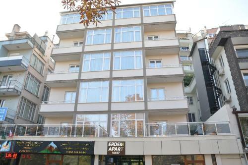 Erdem Apart