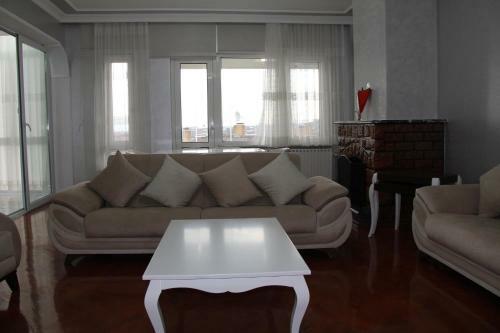Abbasi Apart-1