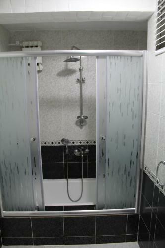 Abbasi Apart-1