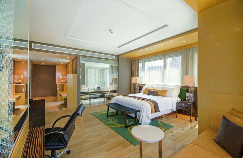 Renaissance Bangkok Ratchaprasong Hotel