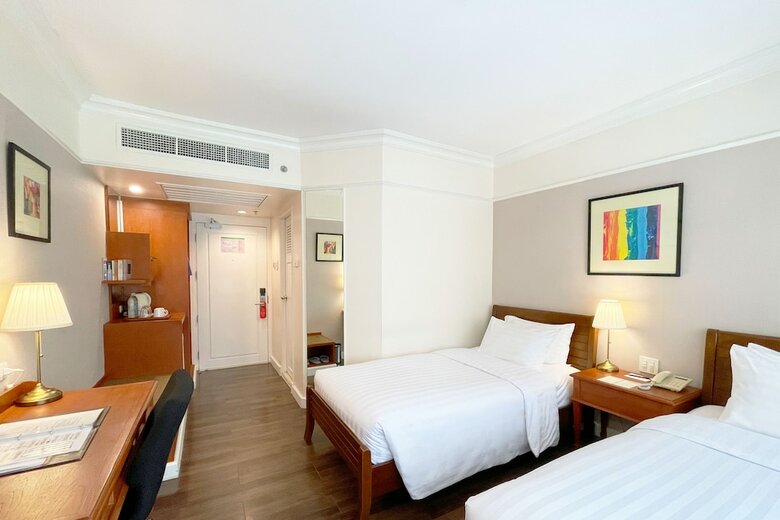 Hotel The Swiss Lodge