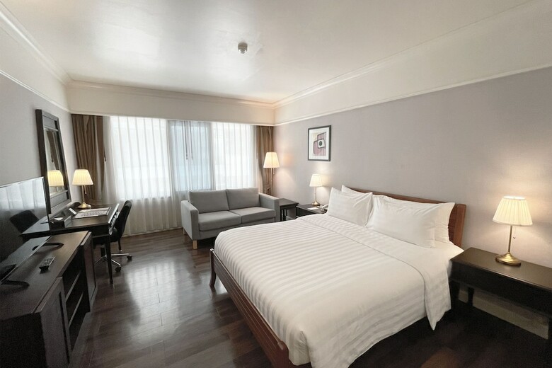 Hotel The Swiss Lodge