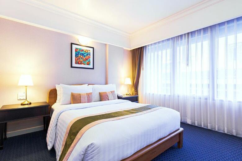 Hotel The Swiss Lodge