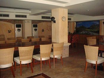 Hotel Sapphirtel Inn