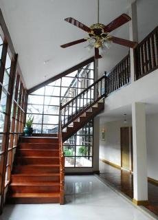 Hotel Silom Village Inn