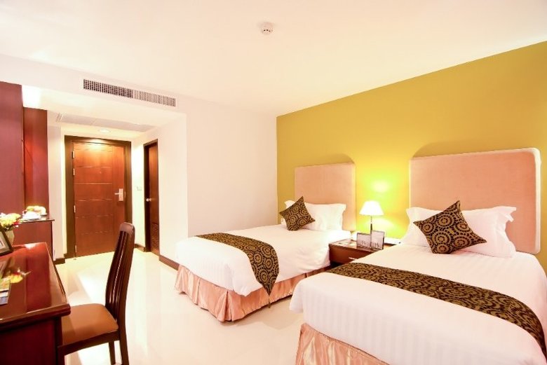 Hotel The Patra