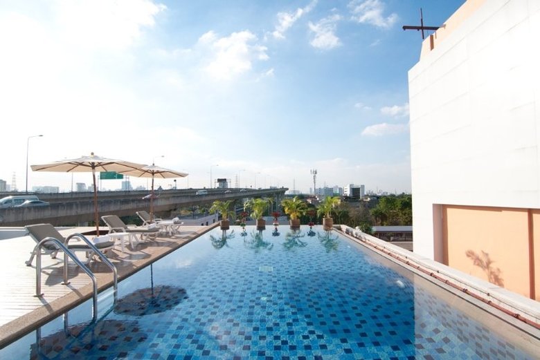 Hotel The Patra
