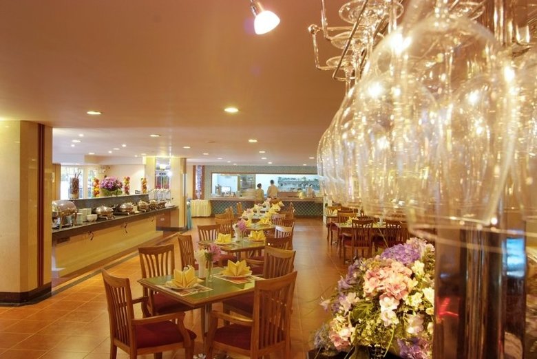 Hotel The Patra
