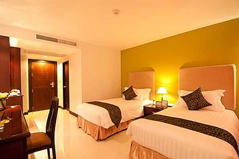Hotel The Patra