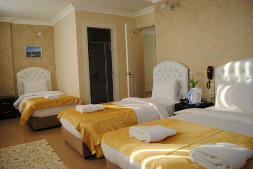 Lotus Hotel
